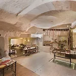 ホテル Anatolian Cave & 3*