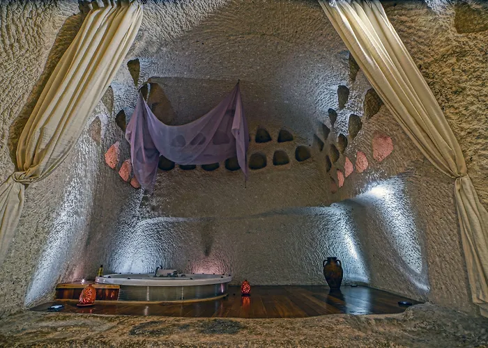 Anatolian Cave & Hotel 3*