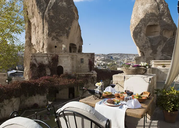 Anatolian Cave & غوريمِيه